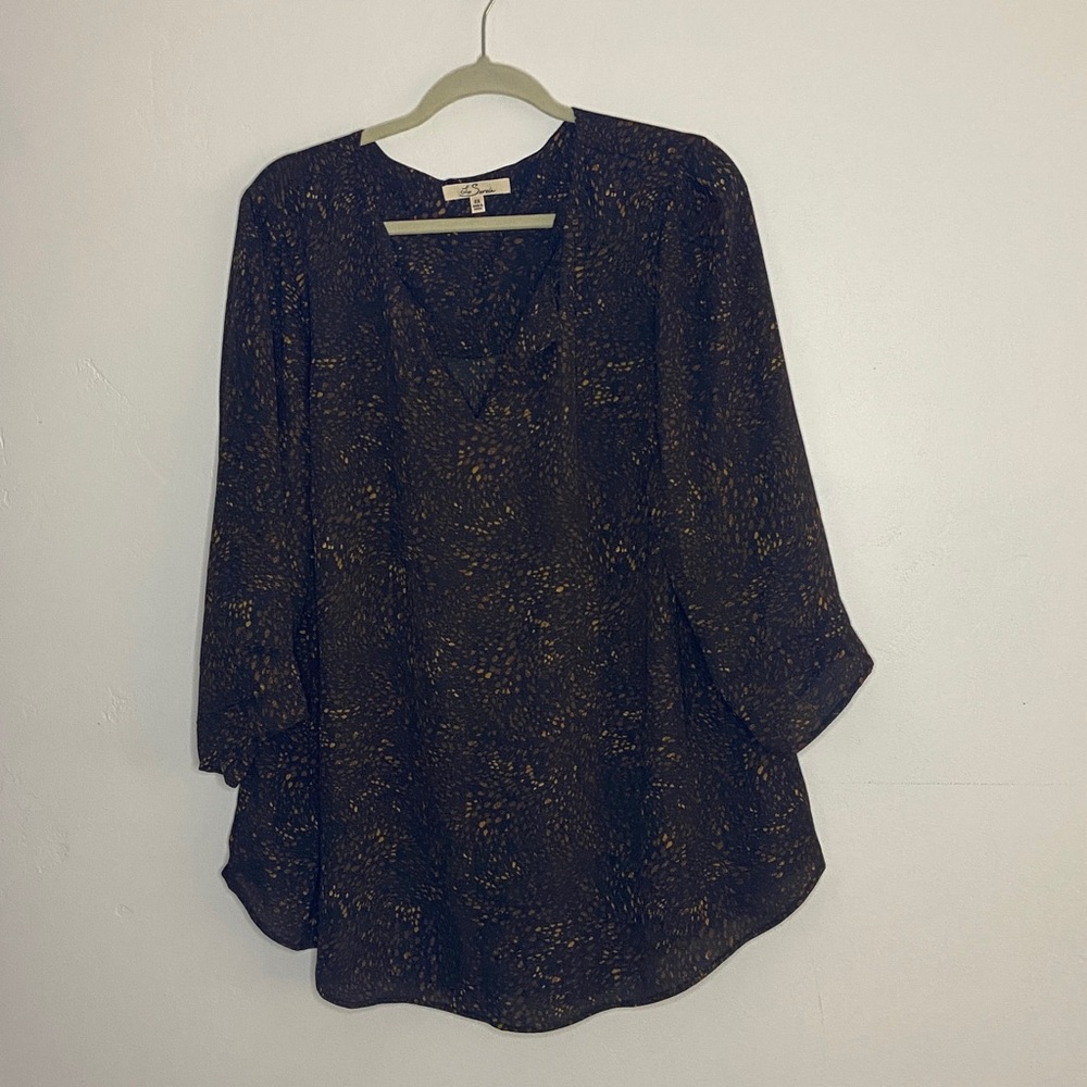 V neck pop over blouse 2x